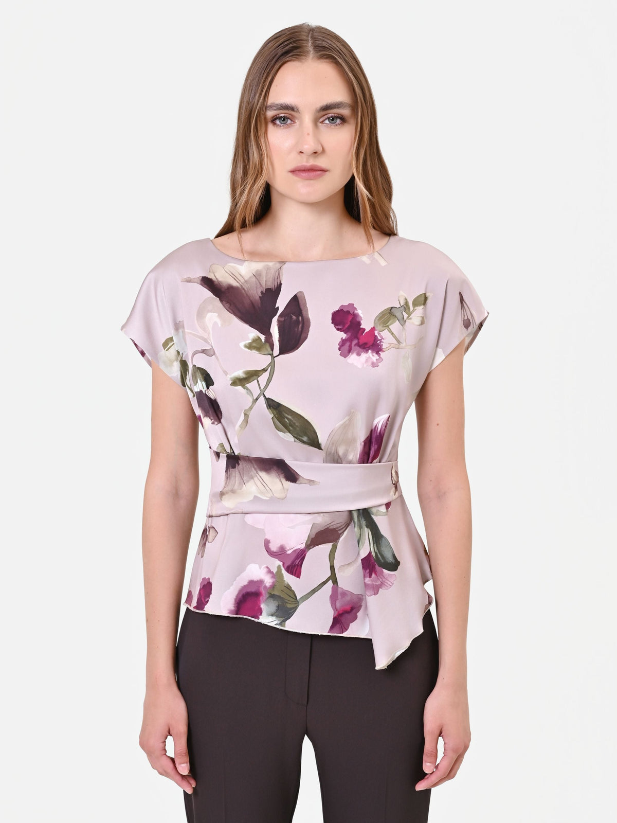 Blusa in raso tortora beige con stampa floreale