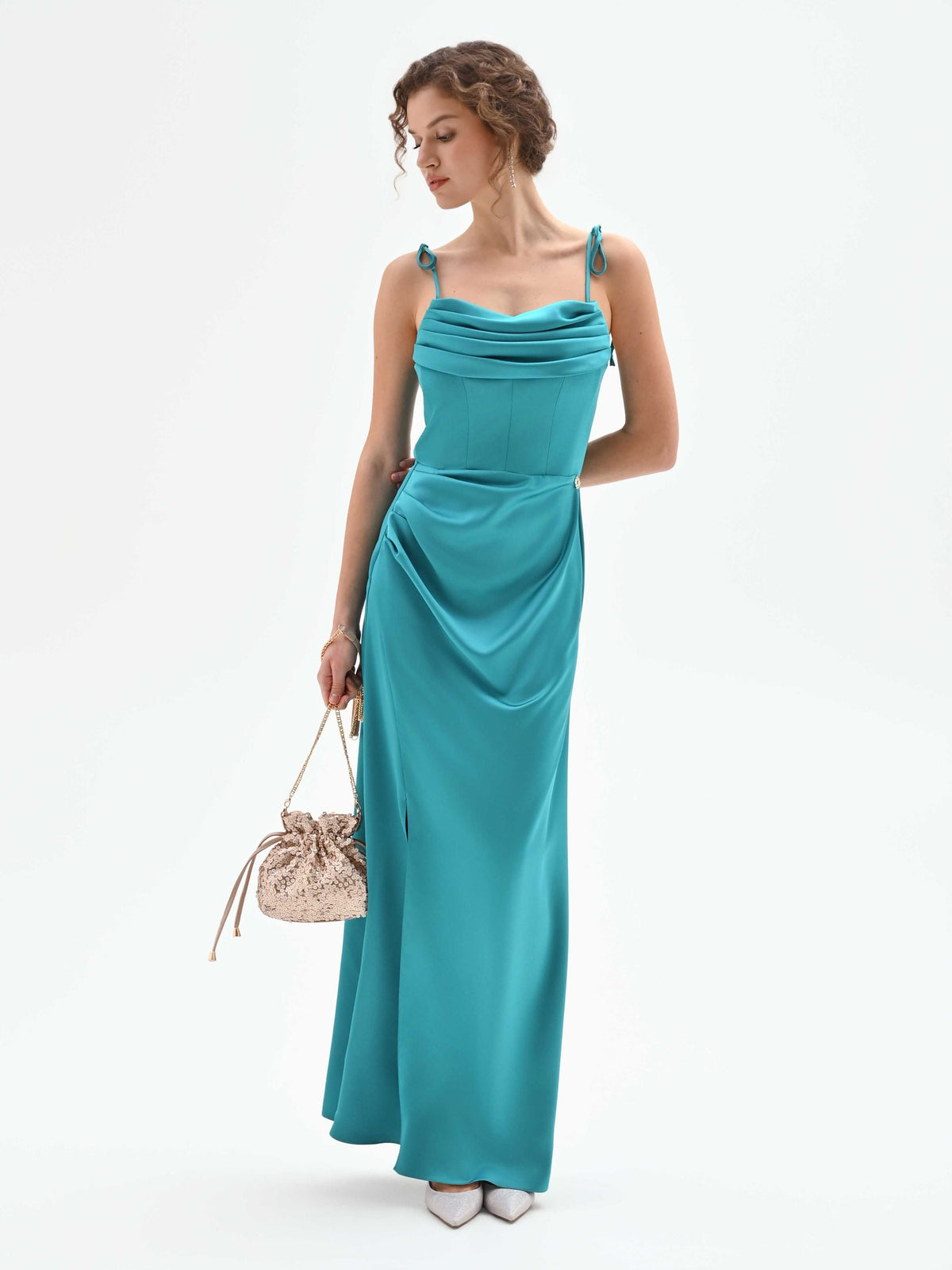 Abito lungo atelier  verde smeraldo con scollo drappeggiato