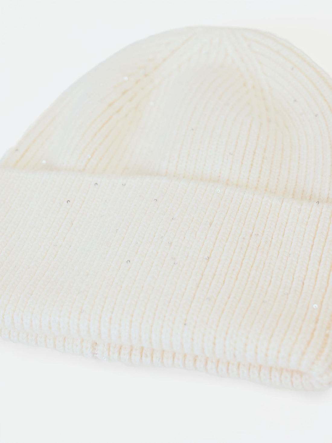 Cappellino panna bianco con micro paillettes