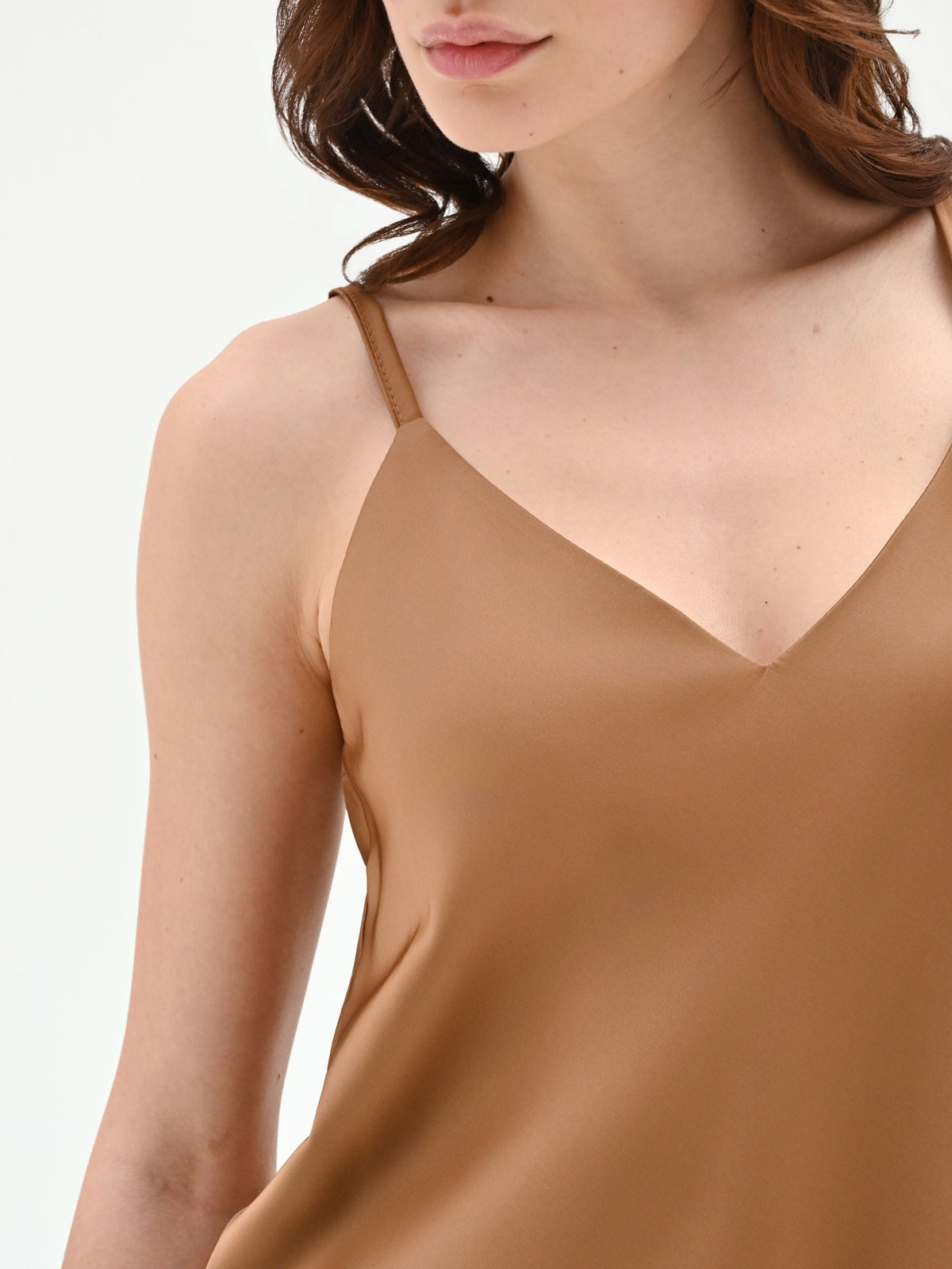 Top in raso color marrone bronzo