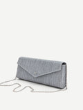 Pochette argento brillante dal design rettangolare