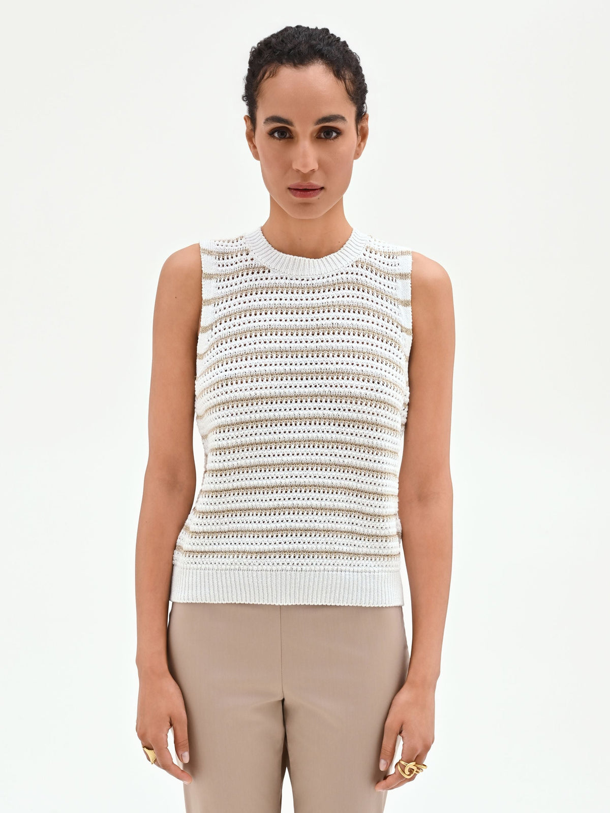 Top bianco panna in maglia crochet a righe