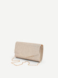 Clutch oro champagne con profilo metallico