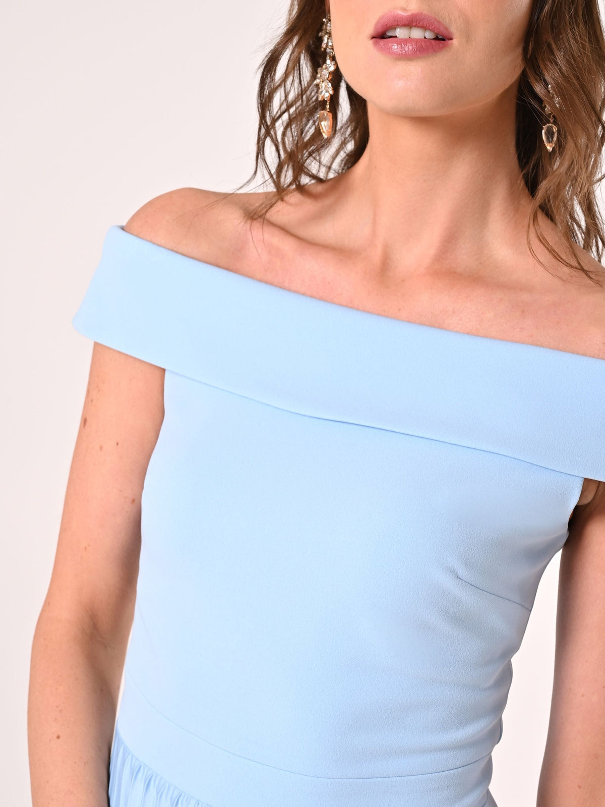 Abito Off-the-Shoulders Azzurro con Gonna Plissé