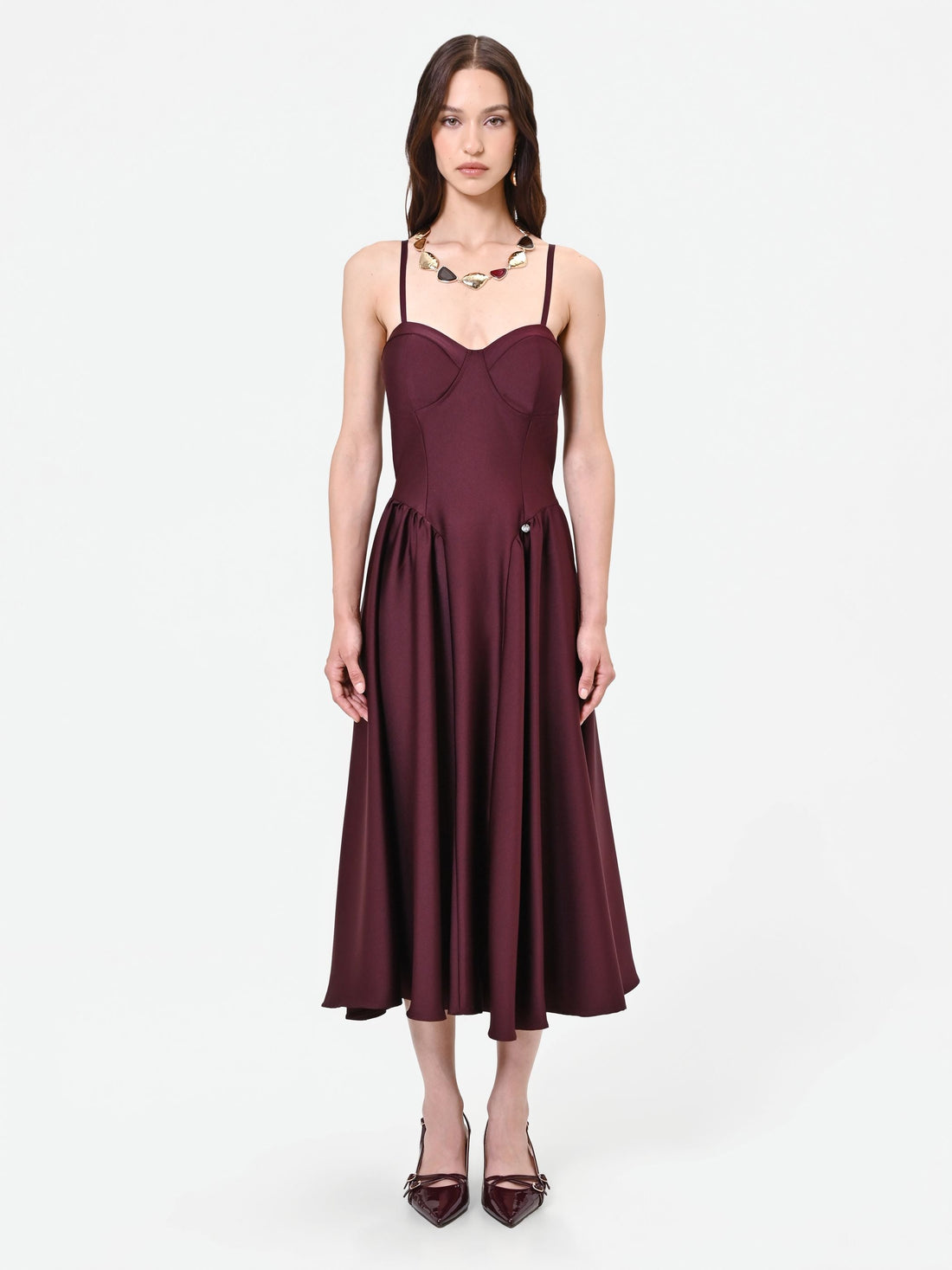 Abito midi bordeaux in raso con dettaglio bustier