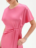 Abito midi rosa con nodo laterale