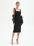 Tubino midi nero con scollo quadrato