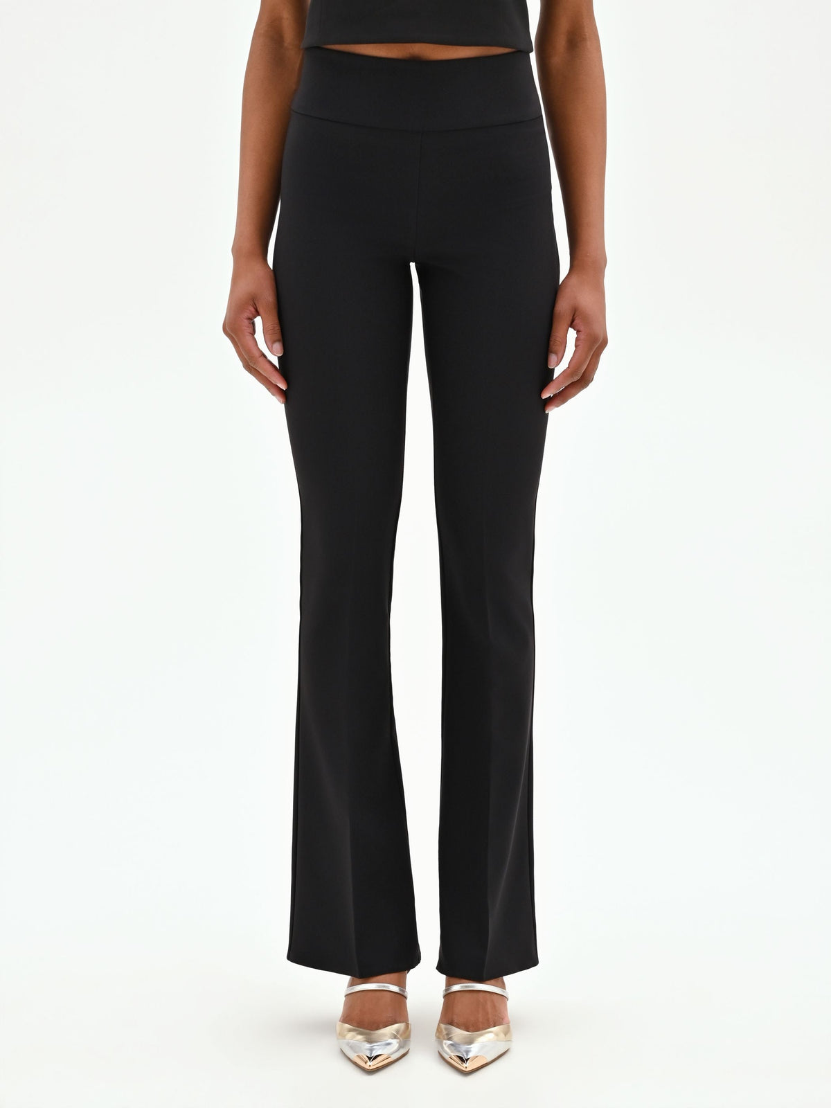 Pantalone nero svasato in tessuto tecnico