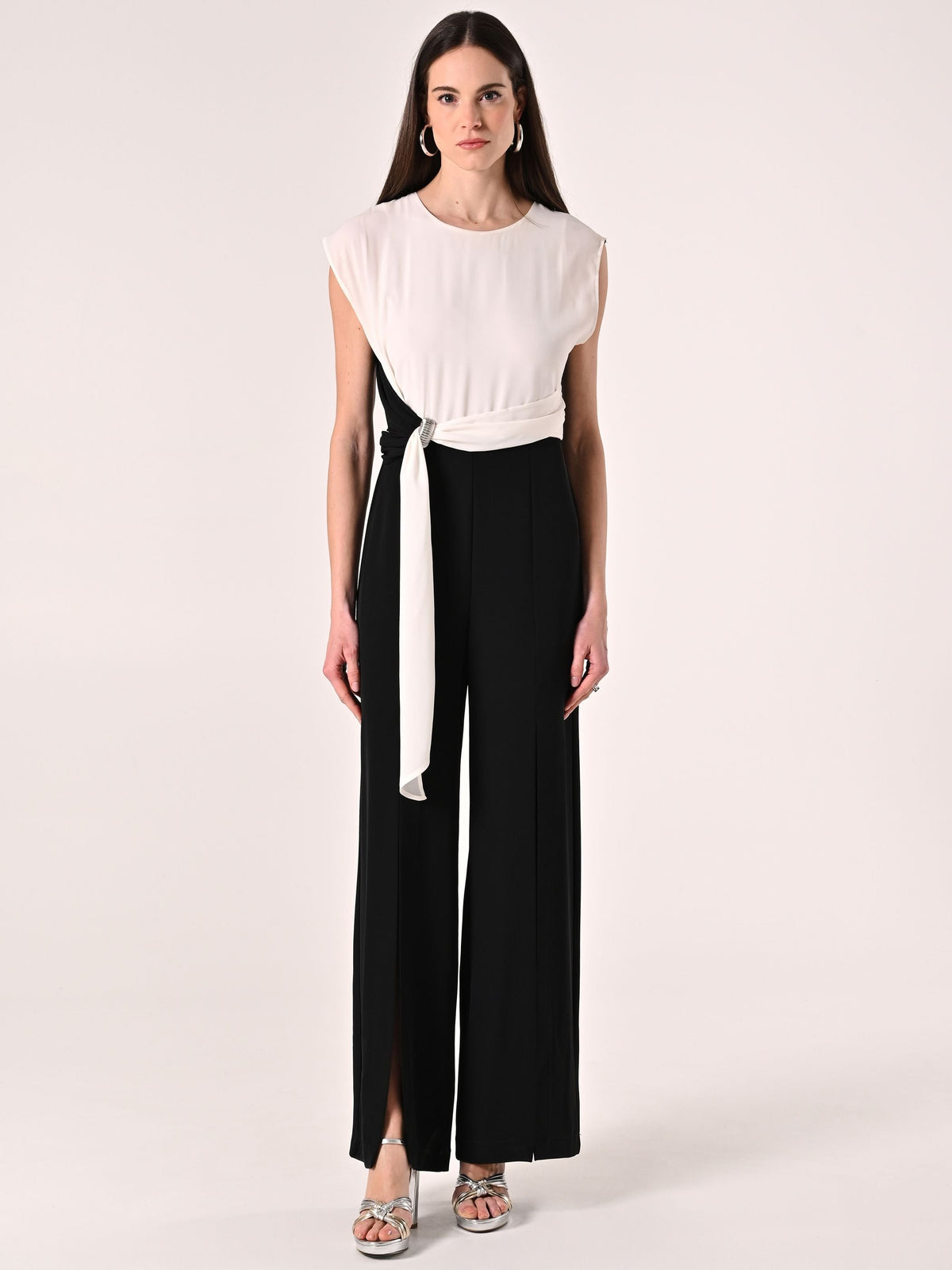 Tuta Bicolor Black & White