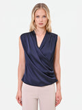 Top in raso blu navy con scollo incrociato