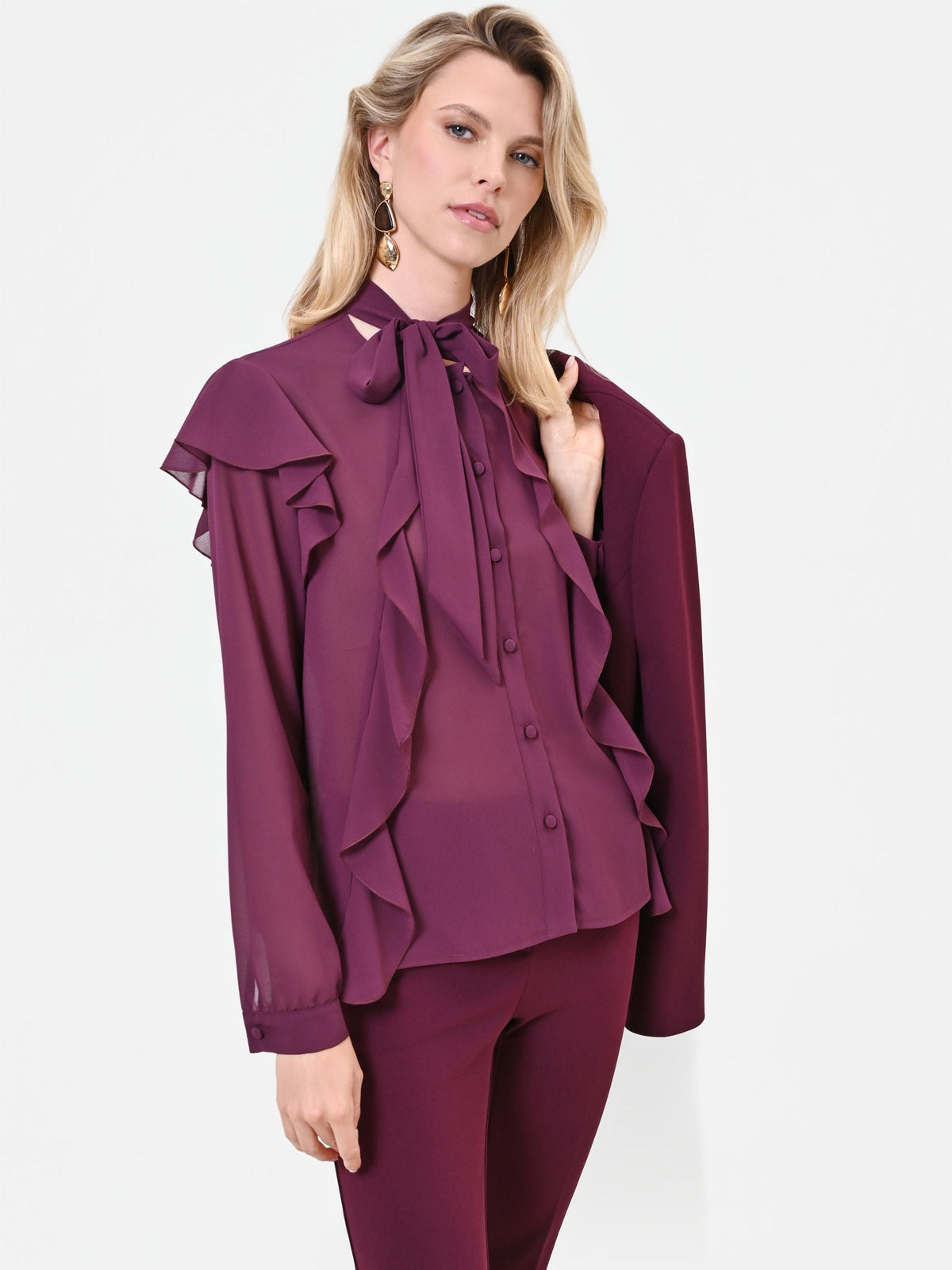 Blusa bordeaux rosso con fiocco e rouches