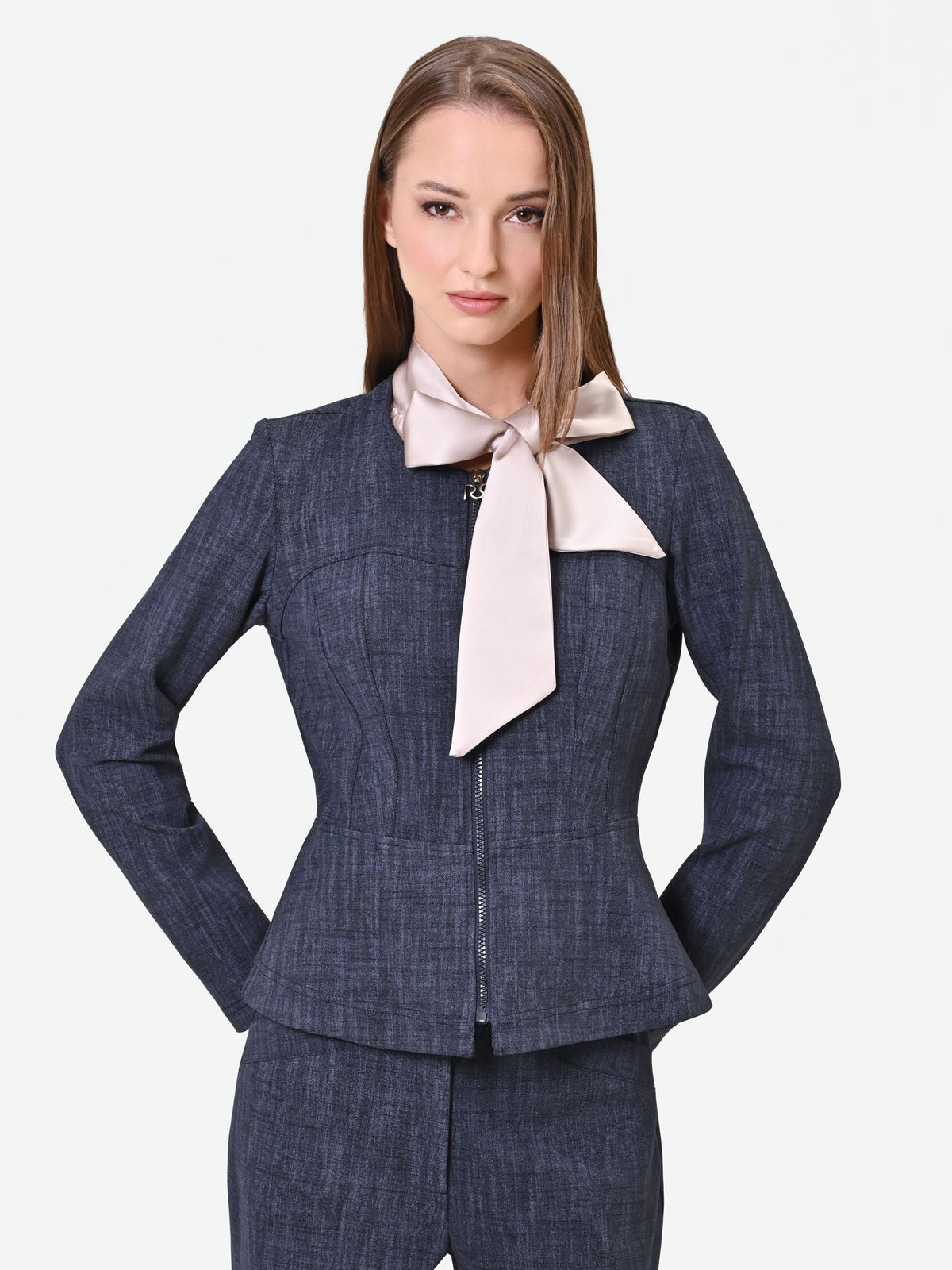Giacca blu navy sciancrata con zip