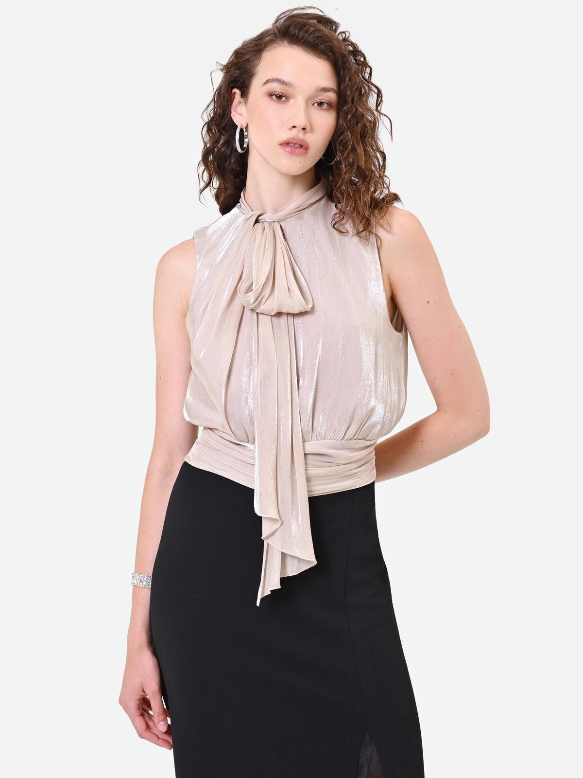 Top tortora beige con fiocco laterale in raso